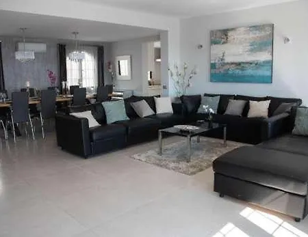 Villa Palms Villa *